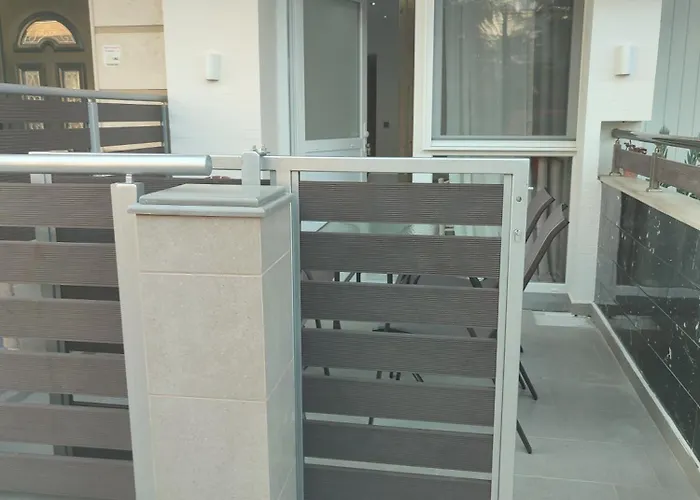 Alexander Luxury Nea Moudania