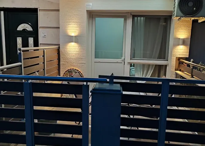 Alexander Luxury Apartment Nea Moudania